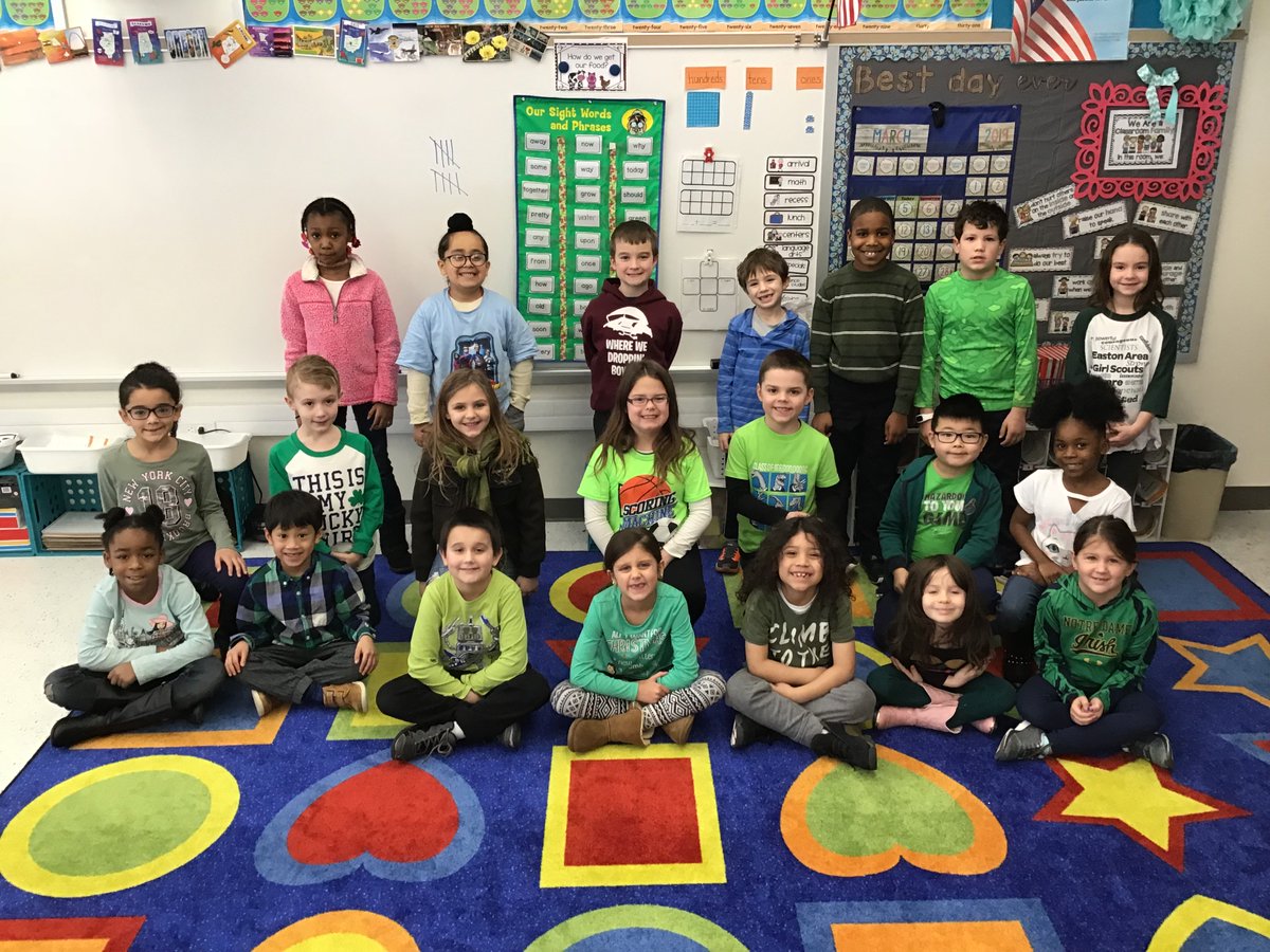 EASDTracy's tweet photo. Mrs. Winchenbach's first graders are celebrating #DrSeuss by wearing green today for Green Eggs and Ham!  @EastonAreaSD #TracyTigers #read #ReadAcrossAmericaWeek2019 https://t.co/bUUn8sevZY