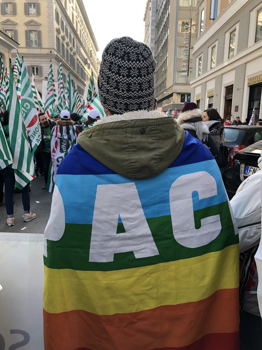 Niente paura siamo con il nostro leader viva la FIM!!!
<a href="/BentivogliMarco/">Marco Bentivogli</a> <a href="/FimStampa/">fim stampa</a>