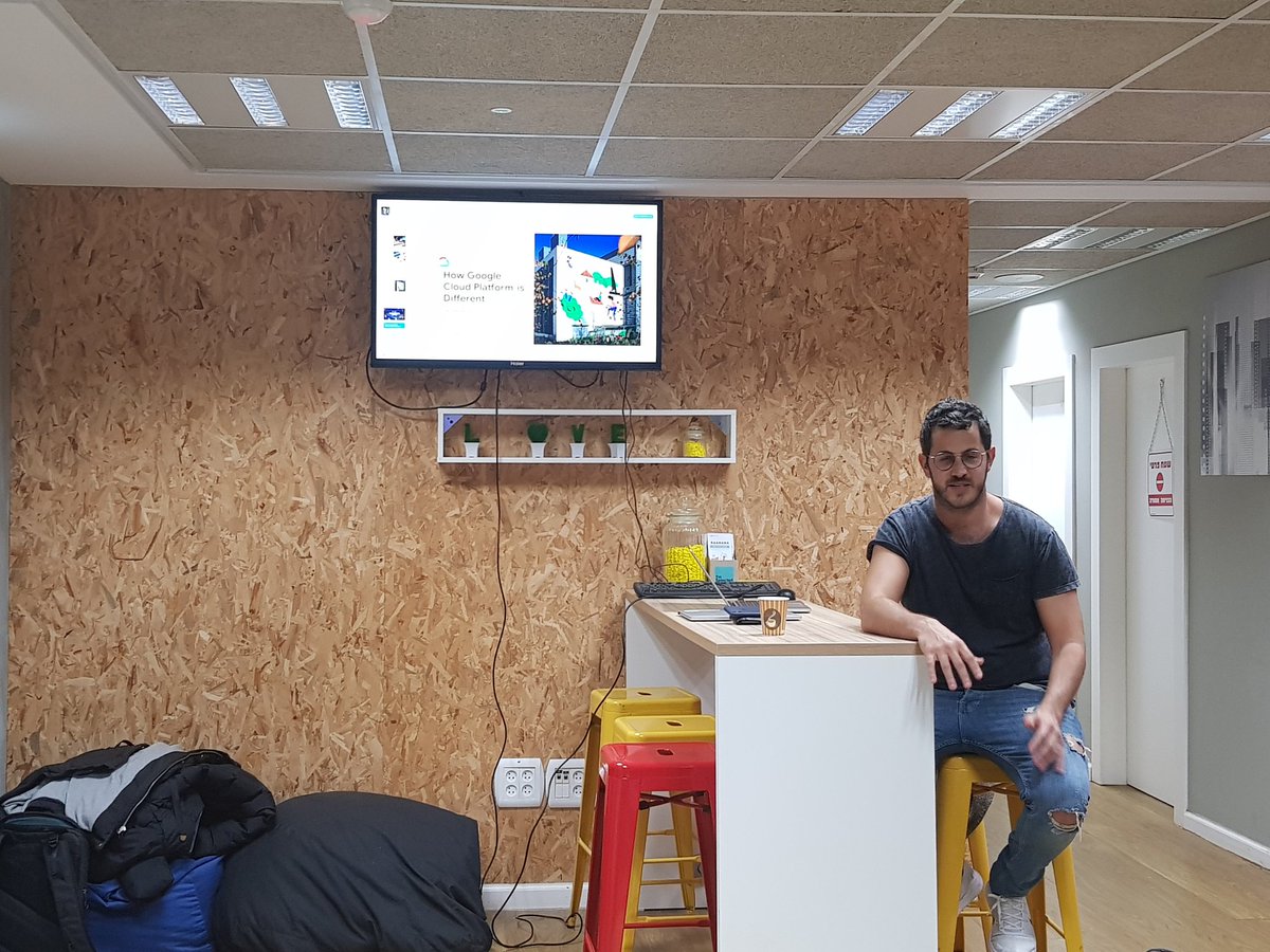 NKestenberg's tweet photo. How Google Cloud is Diffrent?
Join us to learn, we are here at @hubananas! 
#GoogleCloudForStartups https://t.co/OPpgyPVNqz
