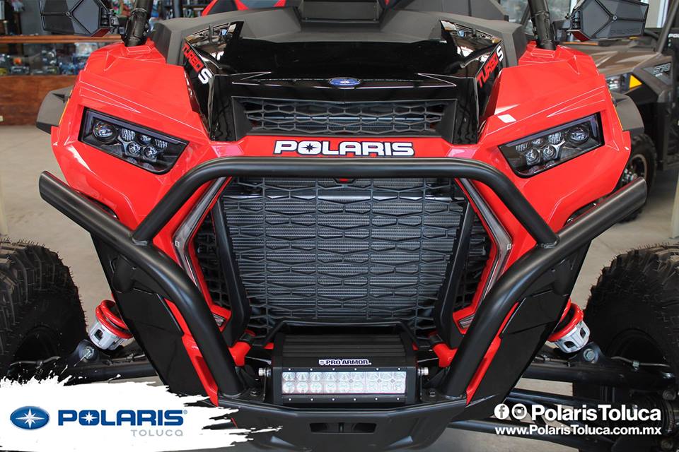 polaris_toluca's tweet image. No digas nada y deja tu like para este #RZR.