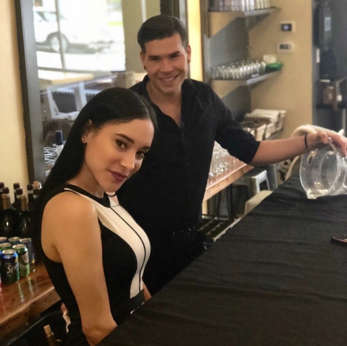 ModelMixers's tweet photo. Our professional team will arrive in uniform with all the tools they will need to operate your bar area. #ModelMixers #eventstaff #barstaff https://t.co/Gi9qUpOGCK