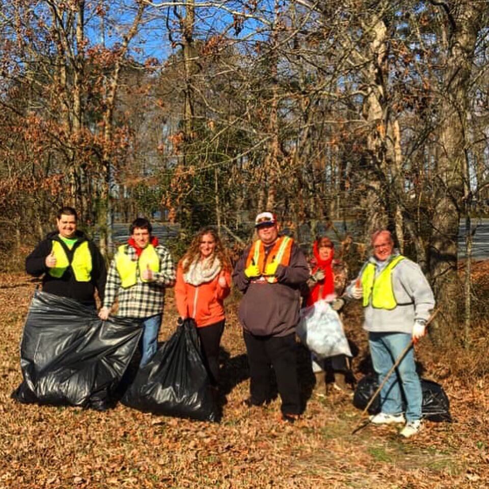 shorebirds's tweet photo. #CleanBeachOC took a field trip to Salisbury this morning to help the Shorebirds Front Office clean up around Perdue Stadium! Thank you so much to the volunteers that came to help! Only 37 days until Opening Night! 🚮⚾️♥️ https://t.co/J6ExqF2UDh