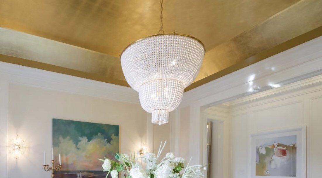mosaikhomes's tweet photo. High end features like luxe lighting and ceiling details add value and functionality to your home. How do you love this design from our #CopperwoodKleinburg model home? Now open! Visit our sales centre at 129 Endless Circle, Kleinburg. https://t.co/cY9zaFJHrH
