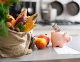 Eat right when money is tight - Contact WIC if you are pregnant or need help feeding an infant or young child at 800.522.0874 or wic.in.gov. Find resources for federal &amp; other food programs here:  bit.ly/2Jp9PUt #WIC