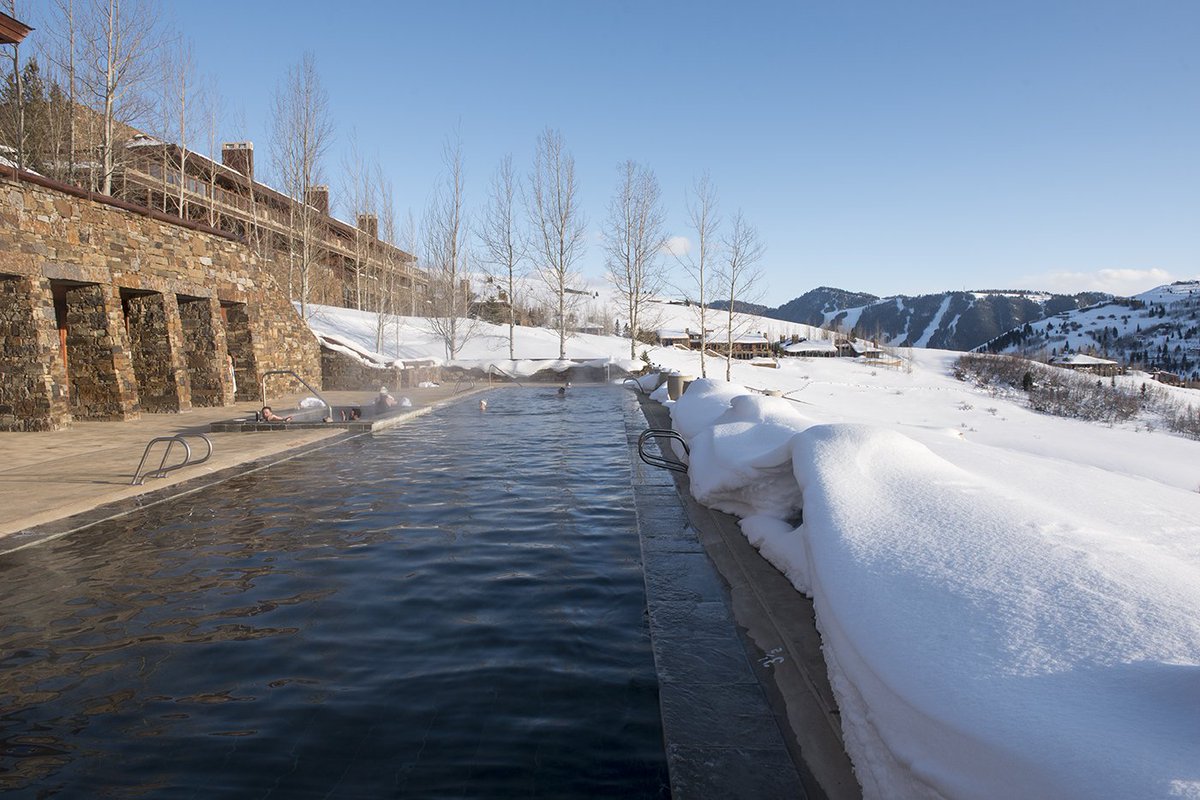 forecastski's tweet photo. Yesterday was our fifth, final and most sendy day on-hill at @JHSki with @RileyLeboe and @StanRey7, which we’re following up with some much needed rest and relaxation while roughing it at the Amangani by @AmanResorts. 📷 Guy Fattal #JacksonHole #JHDreaming https://t.co/AlKtASZUA9