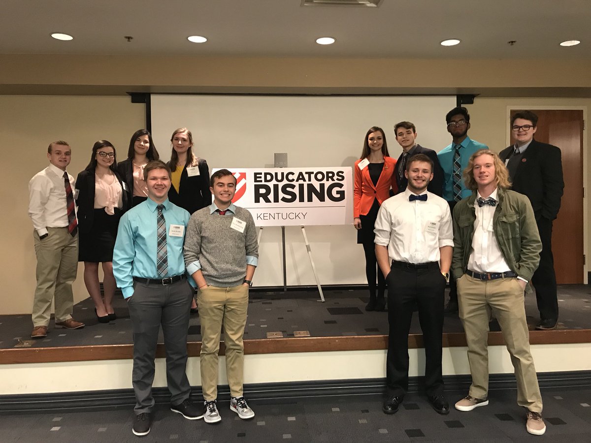 MamaAngieWilson's tweet photo. WCHS at EDRising 2019 state conference. #EdRisingKY2019 https://t.co/k0qBw8pWPU
