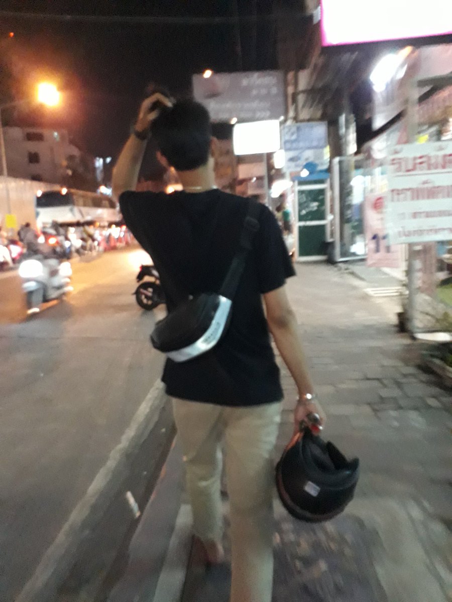 SaiiDayy's tweet photo. ได้แต่มองเธอข้างหลัง🖤 https://t.co/PeJumVBZpv