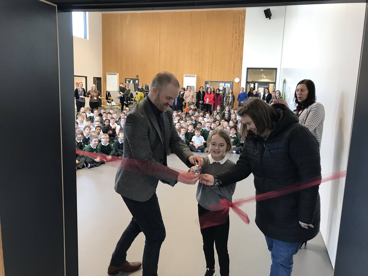MrsRasmussen17's tweet photo. @Stoneywood_1 @gavinoattes A fantastic afternoon celebrating a love of reading.  Can’t wait to see our library being used at last! #lovetoread https://t.co/qSIn17seLp