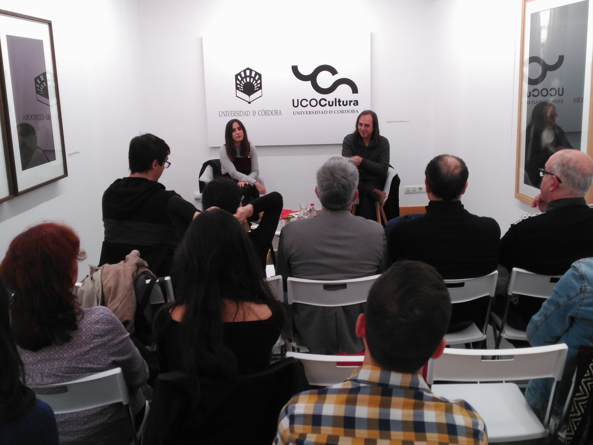 María Sánchez <a href="/MariaMercromina/">maría sánchez</a> con Javier Fernández director de #Ucopoética, conversan en nuestro centro <a href="/UCOCultura/">UCOCultura</a> <a href="/Univcordoba/">Universidad Córdoba</a>