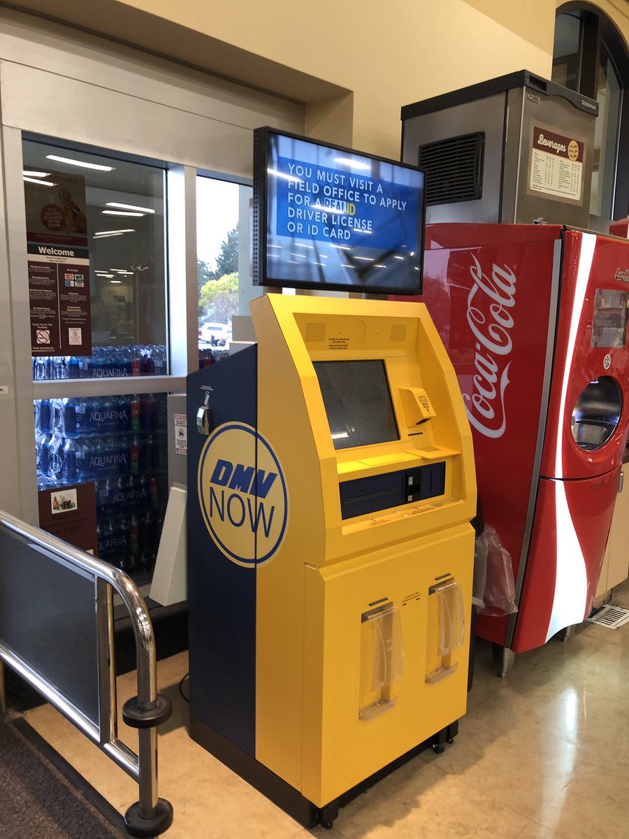 carlosolin's tweet image. DMV kiosk spotted inside Safeway @CA_DMV #DMVNow 👀