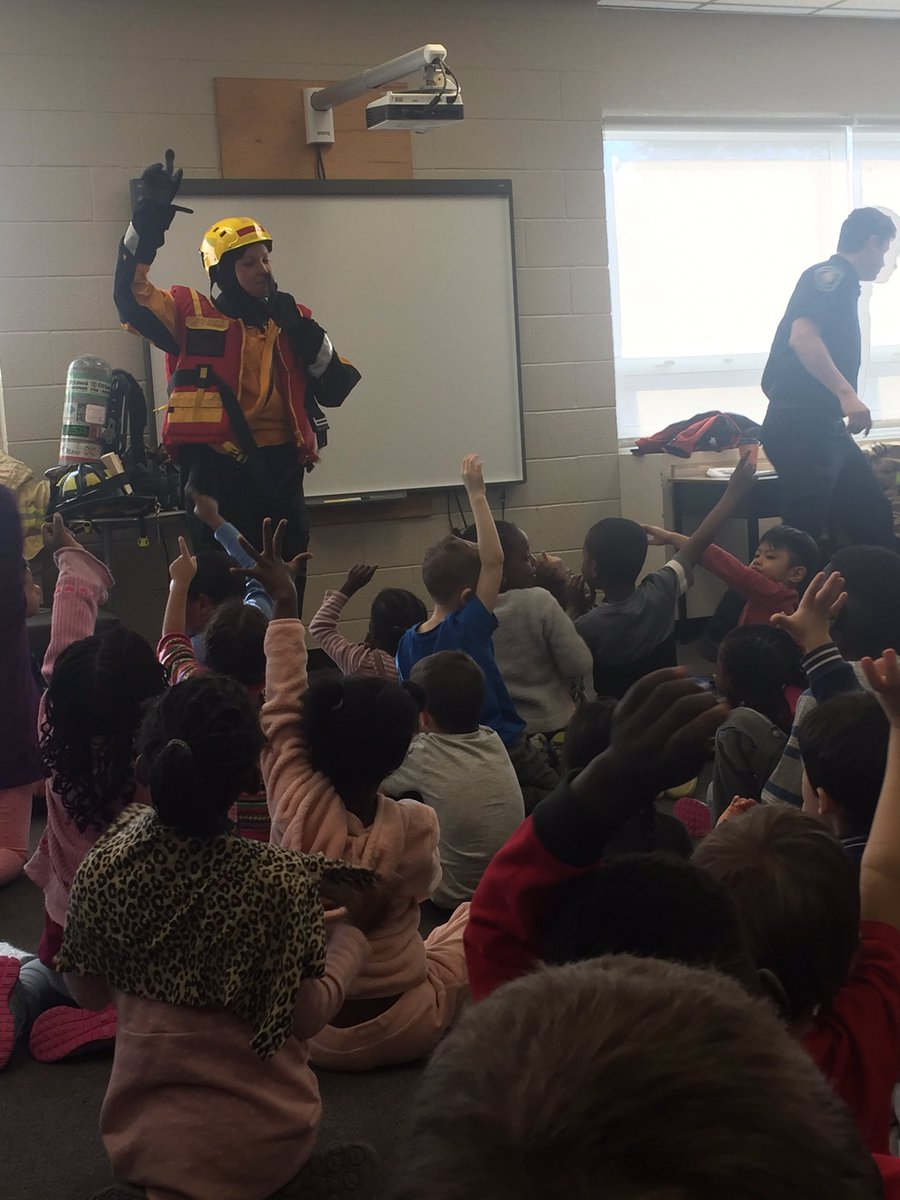 KPCkinders1's tweet photo. Yesterday we had a very special visitor who taught us all about fire safety. Mrs. Jackson and Ms. Kathmann even got to model the fire gear! https://t.co/94lgV9Ypwd