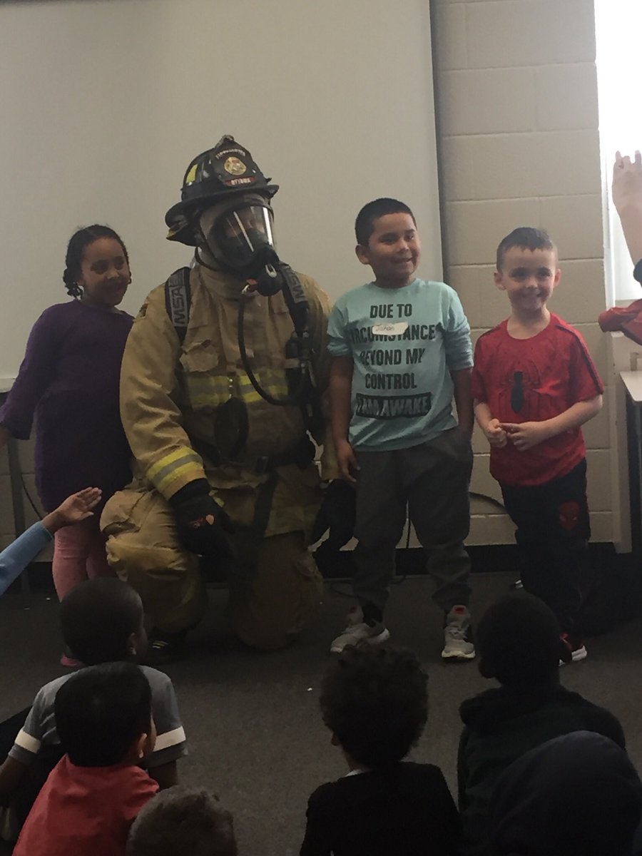 KPCkinders1's tweet photo. Yesterday we had a very special visitor who taught us all about fire safety. Mrs. Jackson and Ms. Kathmann even got to model the fire gear! https://t.co/94lgV9Ypwd