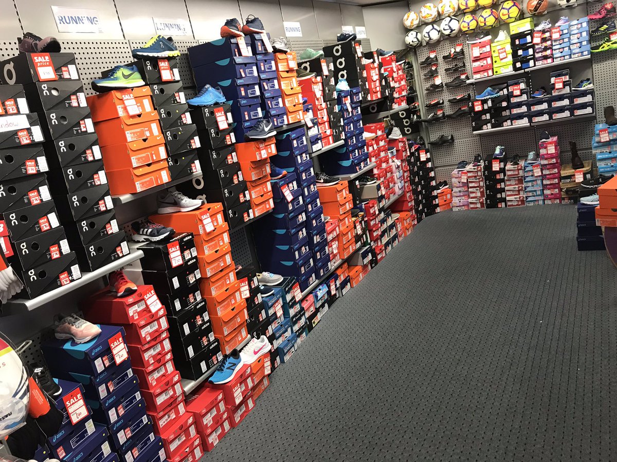Big brands shoe sale continues in our Town store tomorrow ! Pop in to grab yourself a bargain!