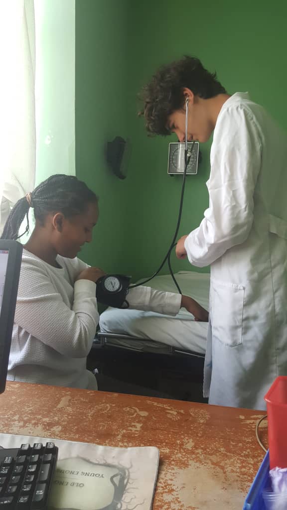 DanielLechigue1's tweet photo. Learned how to take blood pressure with an analogue device at St. Yared's internship.
 #ICSIntern19 
@ICSAddis @SihamCAS https://t.co/LKpHGR6Gaa