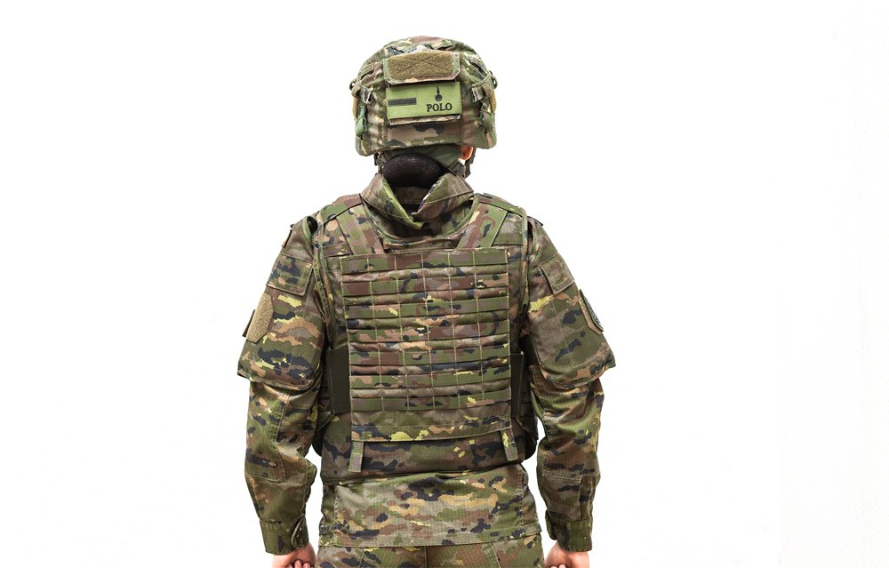 Ejército de Tierra 🇪🇸 on Twitter: "El #EjércitodeTierra tiene previsto adquirir dos tipos de chaleco, uno antifragmentos y otro de tipo “policial”, diseñados para el personal femenino que cuenta con una