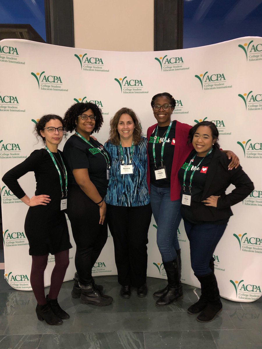 What a treat it was to reconnect with these awesome <a href="/SalemStateHESA/">Salem State HESA</a> students at #ACPA19