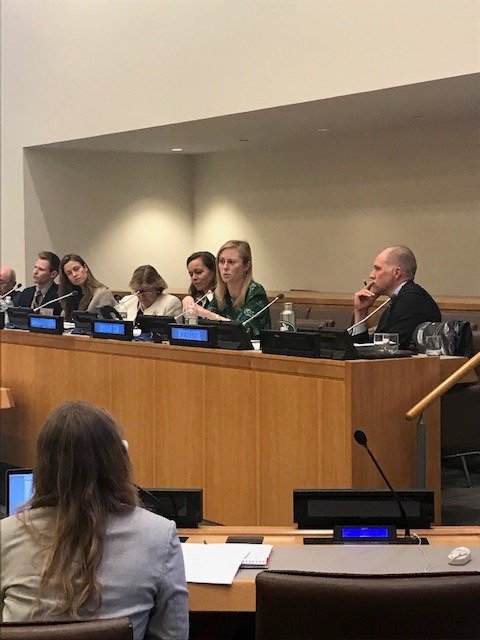 LuziaZeruneith's tweet photo. Best practices on scaling businesses to become circular and how good commerce and healthy environments can go hand in hand @Dittelv @UN @UNIDO #MakingItCircular https://t.co/4QZhdbxOwy
