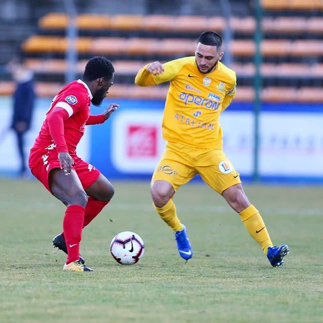 FCGueugnon_Off's tweet photo. 🥇 Félicitations à Dylan #Mamessier, auteur d'un but, qui remporte le trophée du Forgeron du Match face à #JuraDolois !
🥈 Chris #Goteni
🥉 Franck #Revuelta
🔷️🔶️ #CroireEnNosRêves https://t.co/LdEpuqqVCp