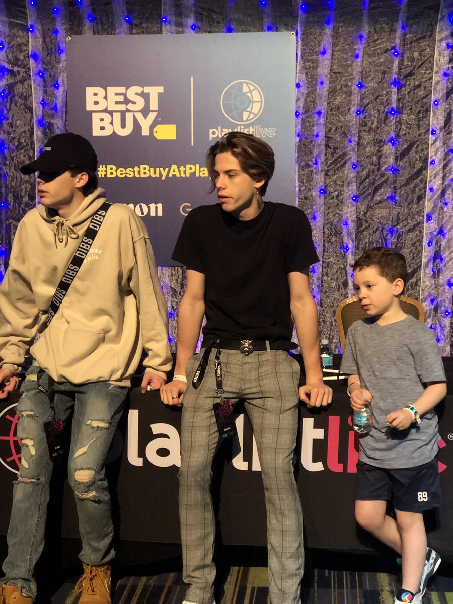 Joewaudd's tweet photo. What an honor! Thanks again @PlaylistLive 😊 Can’t wait to be with the #PlayListLive fam again!
#BestBuyAtPlayListLive @BestBuy #WaudTwins #GavinThomas https://t.co/9uDz2RWuQe