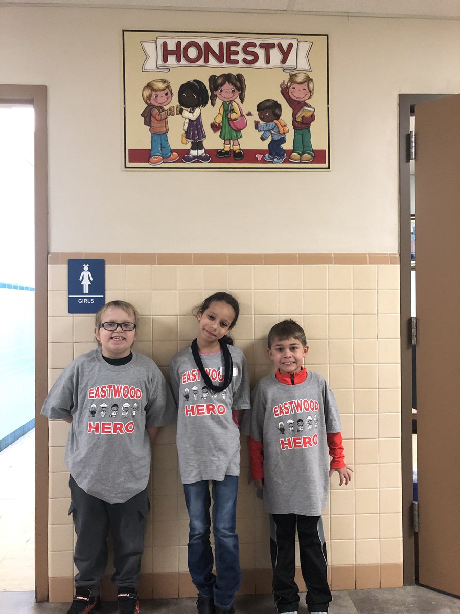 mrstimac's tweet photo. Congrats to Matthew, Reina &amp; Kane HEROS of Honesty @13easd #13Succeeds https://t.co/ndvJvLZqMz