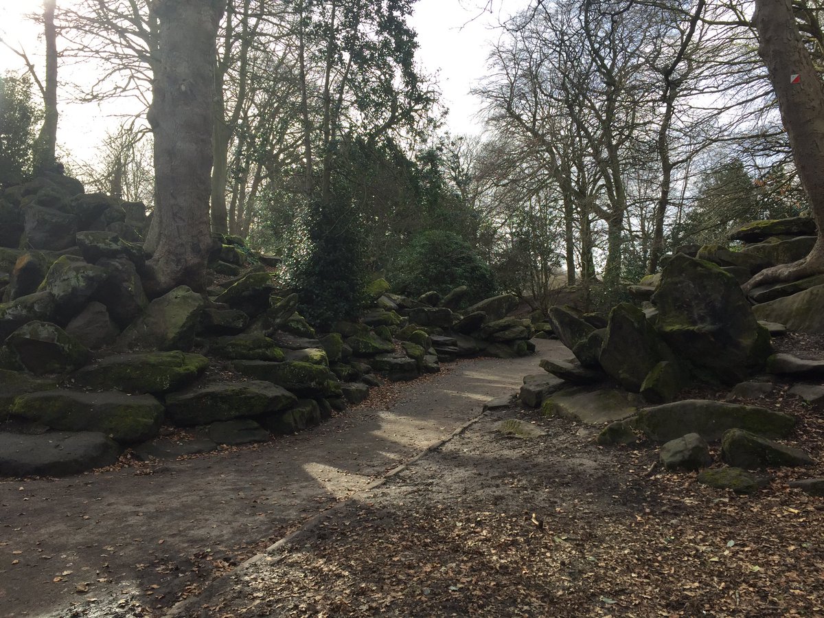 Couldn’t visit Liverpool without a quick dash across ( well under) the Mersey to #BirkenheadPark @GreenFlagAward @WirralCouncil @BirkenheadPark1 @HistoricEngland