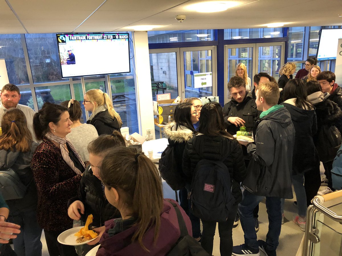 Fantastic attendance at our <a href="/SW_Pharmacy/">SW Pharmacy Collab</a> evening. Thanks to <a href="/DayLewisGroup/">Day Lewis Pharmacy</a> <a href="/People_Veor/">People@Veor</a> <a href="/LloydsPharmacy/">LloydsPharmacy</a> <a href="/BootsUK/">Boots</a> for your support for <a href="/PharmUnivBath/">PharmUnivBath</a>