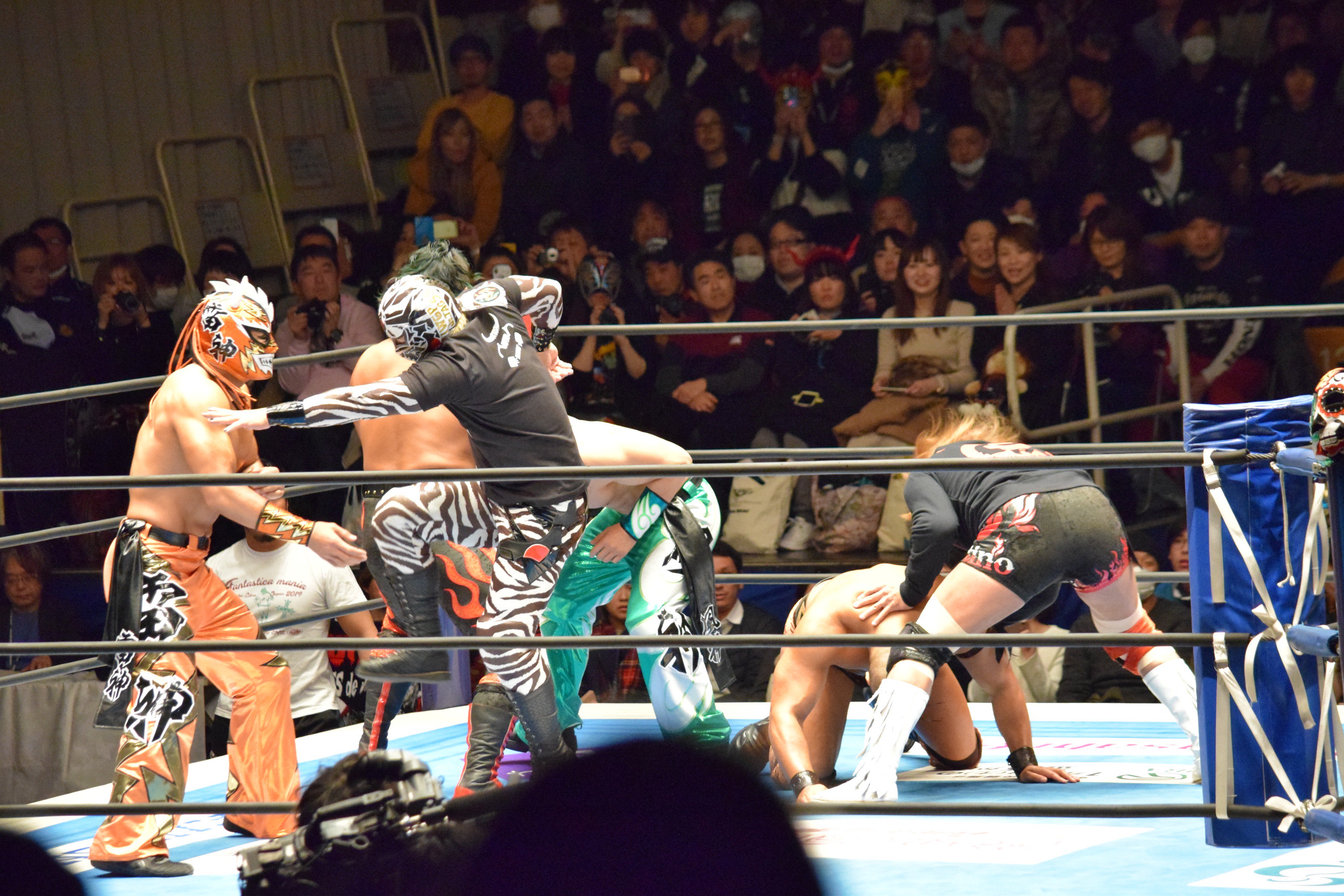 【入手困難】NJPW 新日本プロレス 風神 雷神 YOH SHO クッション 入手困難】NJPW 新日本プロレス 風神 雷神 YOH SHO クッション