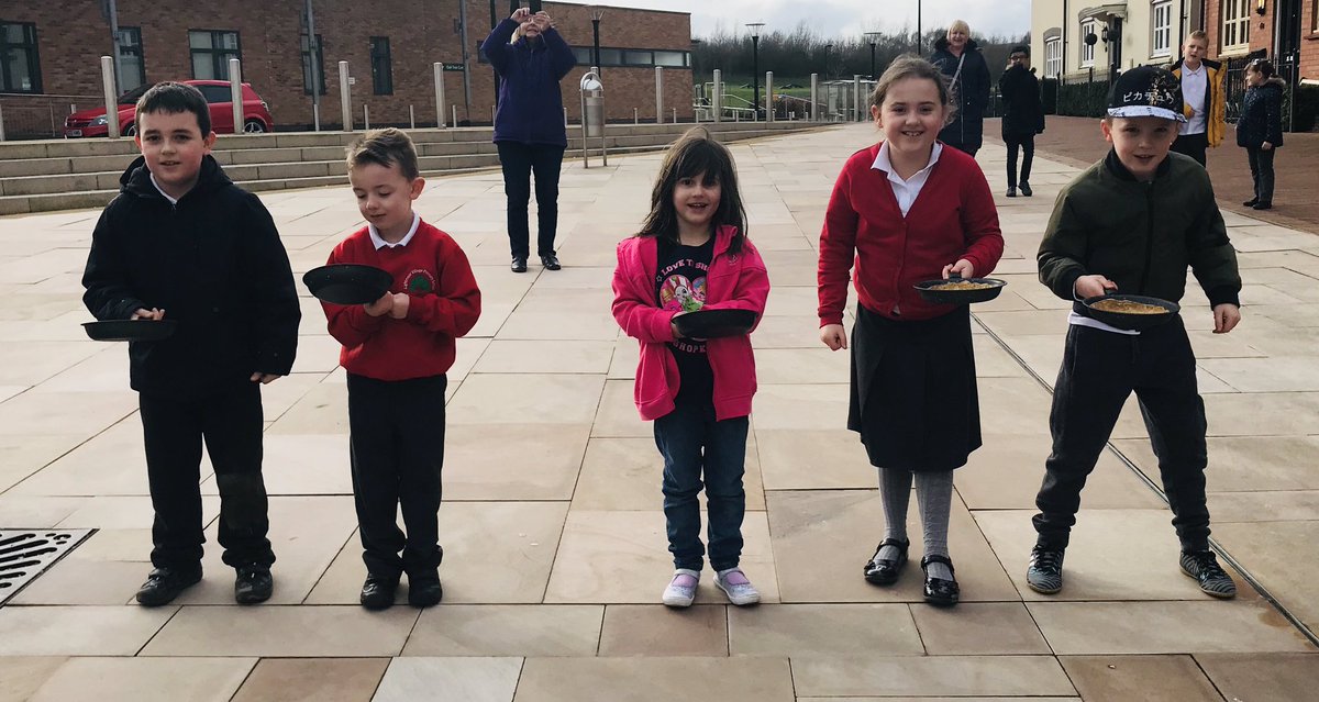 BVT_Lightmoor's tweet photo. Flippin fantastic afternoon in the Village Centre today, thank you for joining in everyone, even if it was a bit chilly! #PancakeDay #Lightmoor #Telford https://t.co/xrBXPvwEI9