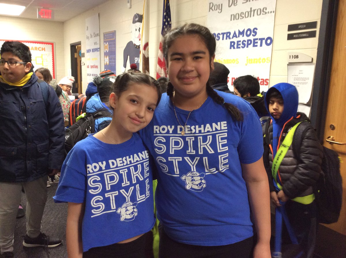 AshlineKelly's tweet photo. 4th and 5th graders got into the fun as well! #twinday at Roy DeShane School 
Students showing #spikestyle every day! https://t.co/vHnJ7ZMsxp