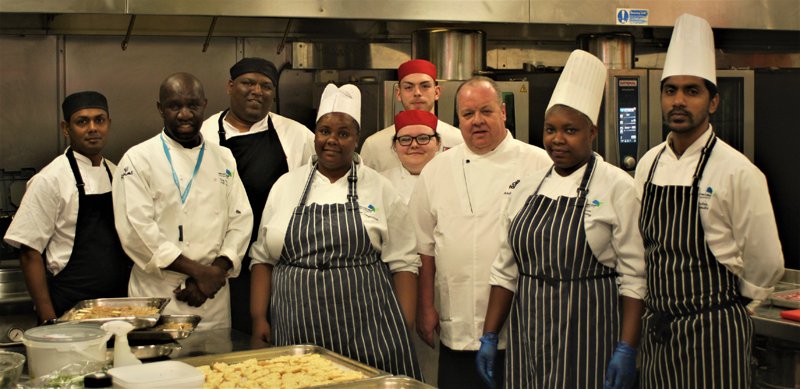 thechefsforum's tweet image. A fantastic event yesterday @CardiffMarriott showcasing hospitality careers with @ChefAndrewR and students from @CAVC @coleggwent #elcaircompetition 
#butchery #spicetalk #microherbpairing @JakKoppertCress @walterrose1847 @SantaMariaFSUK #readmore: thechefsforum.co.uk/hospitality-ca…