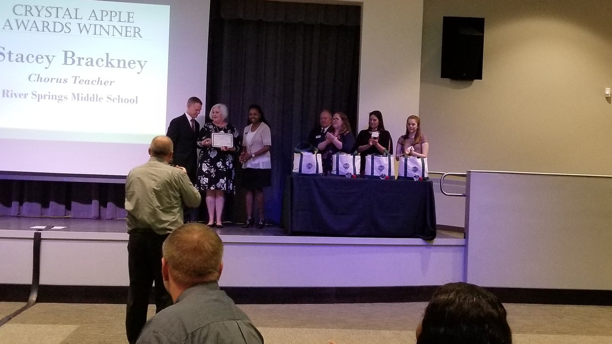 sjgotlib's tweet photo. Welcome to one of 4 winners of the #CrystalApple2019 award. We are so proud of you @BrackneyStacey  @RSMSGATORS https://t.co/HYxdypbjch