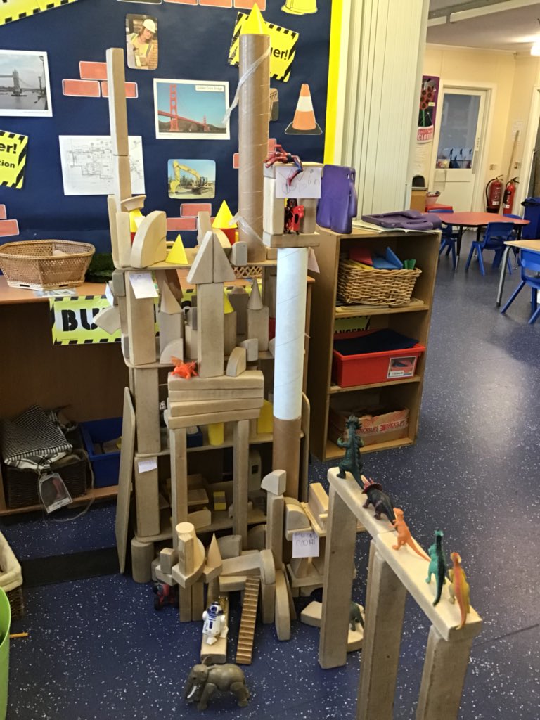 EYFSButterflies's tweet photo. AMAZING building work by two of the Butterflies! This construction kept them busy and focussed for over two hours. I love the combination of different materials and resources used. The children continued to develop and adapt their work. Well done! #blockplay #blockarea #EYFS https://t.co/2In8zacWQV