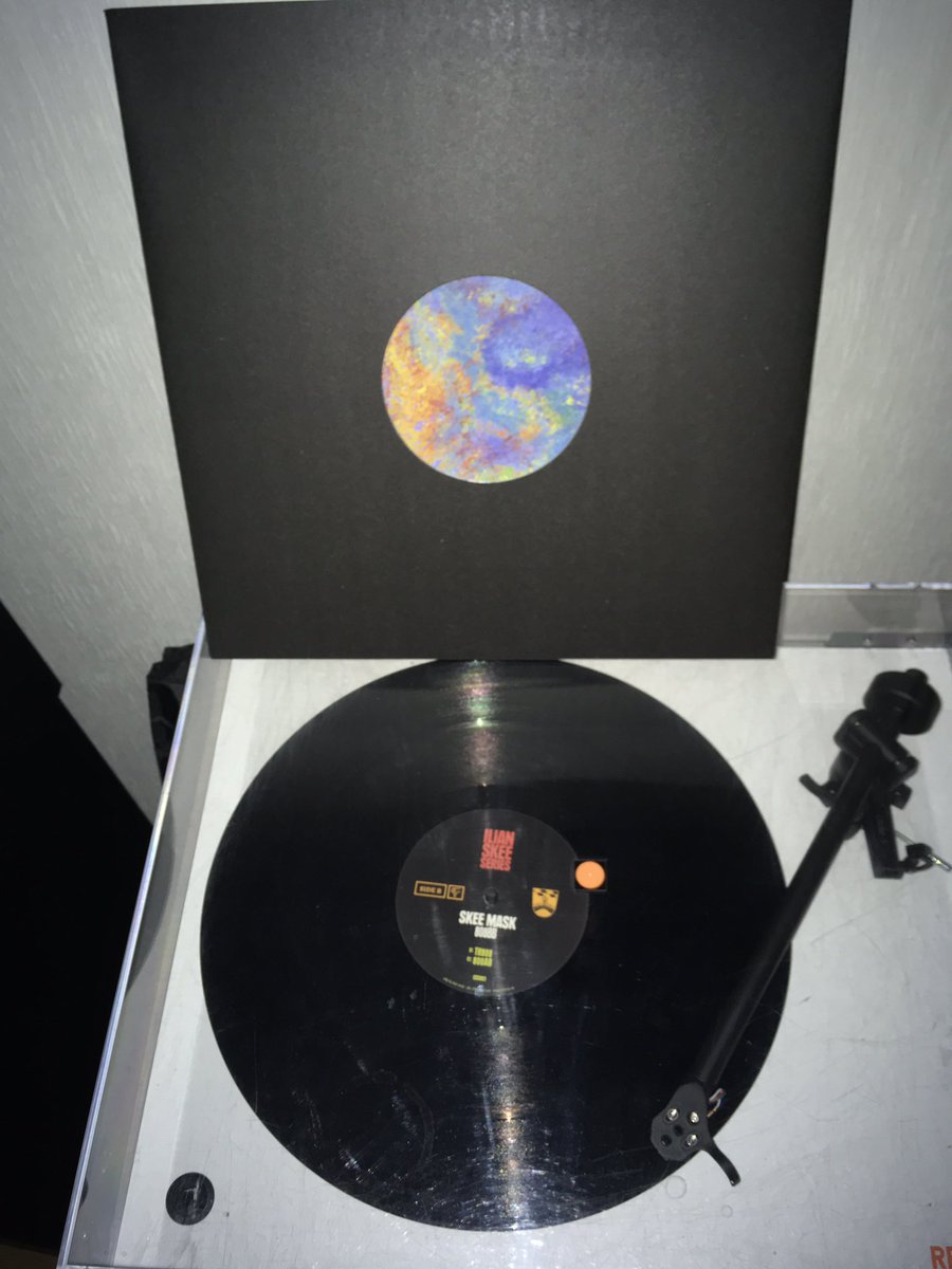 RMeldrum1's tweet photo. Warm Up Ahead of @LippyKidMusic @IndElecGroup @RadioMatlock
Well #Anticipated Tuesday Night Electronica Interaction Session....🎧
#NowPlaying️
Skee Mask
“TH808” taken from the New Ilian Skee Series ISS003
#SublimeTechno https://t.co/ysT7CXGGPZ