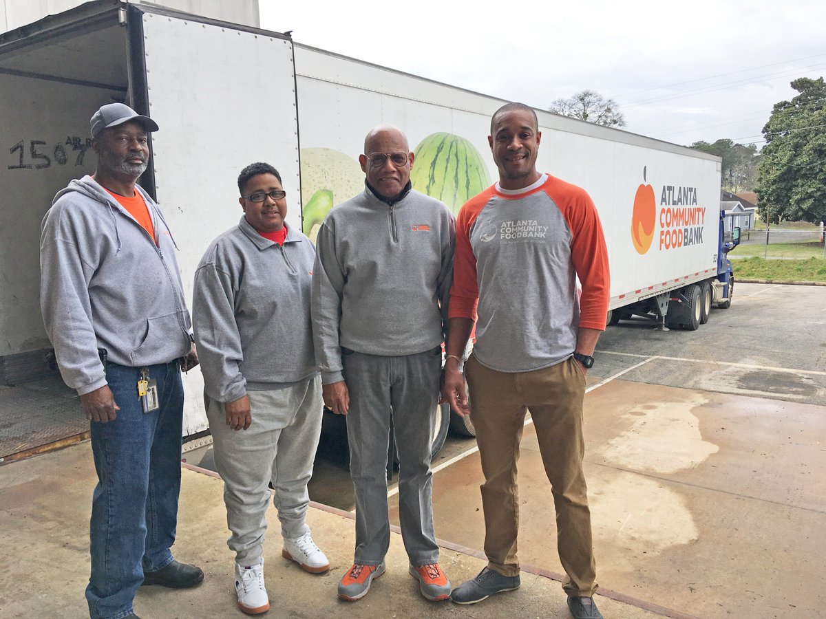 RockdaleSchools's tweet photo. THANK YOU to the @ACFB Kids in Need program for donating more than 22,600 pounds of school supplies!! This donation, facilitated through a partnership with @GAUnitedCU, will help classrooms throughout RCPS schools! #WorldClassCommunitySupport #PartnersInEducation #RCPSWorldClass https://t.co/jd11FkoNwG