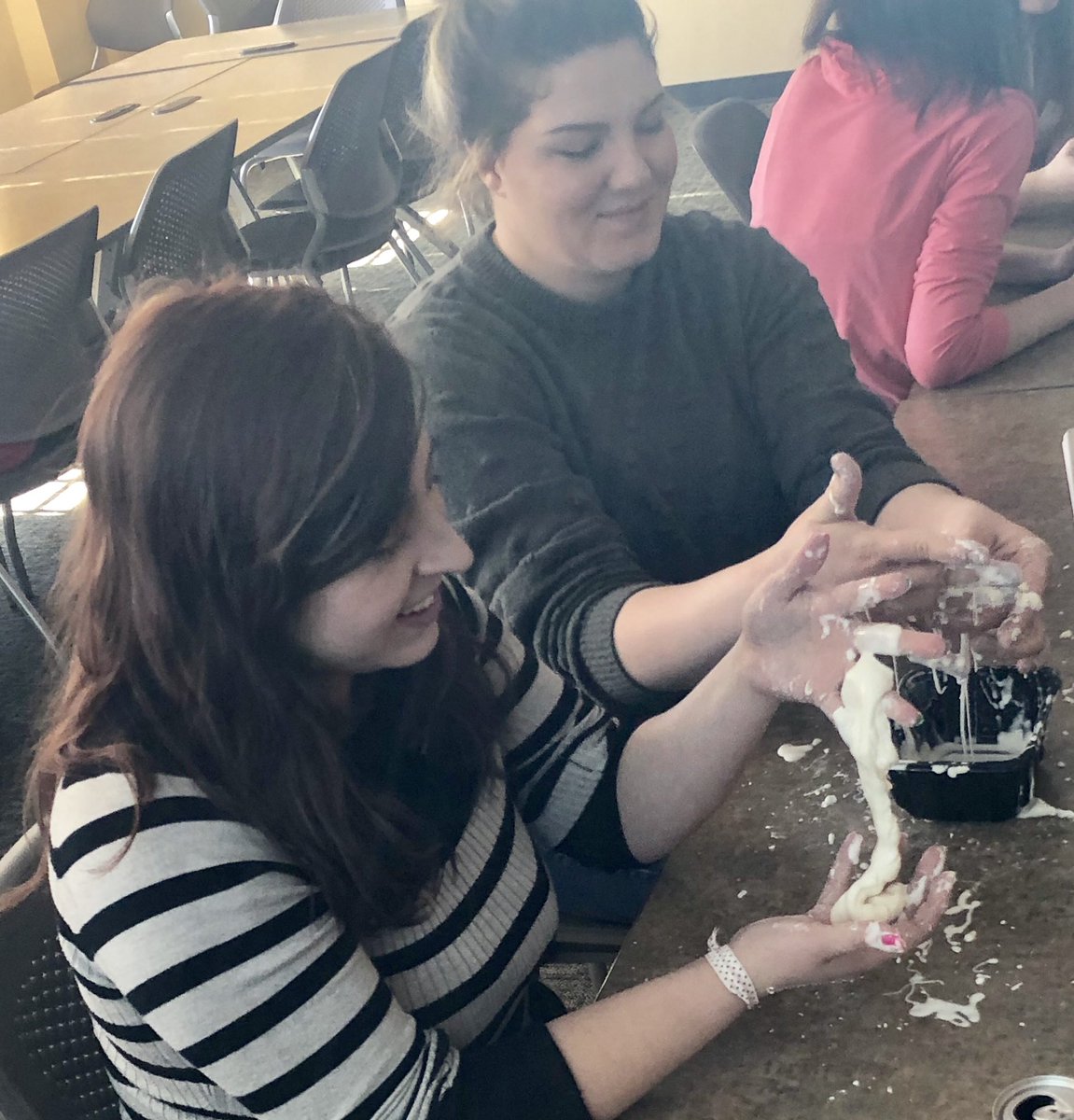 Michael67401741's tweet photo. @UNDEducation #UNDPROUD #UNDProud #undearlychildhoodeducation Exploring the properties of Ooblick. #ECE infant/toddler students make discoveries math,science, texture https://t.co/bNagWFtSuK