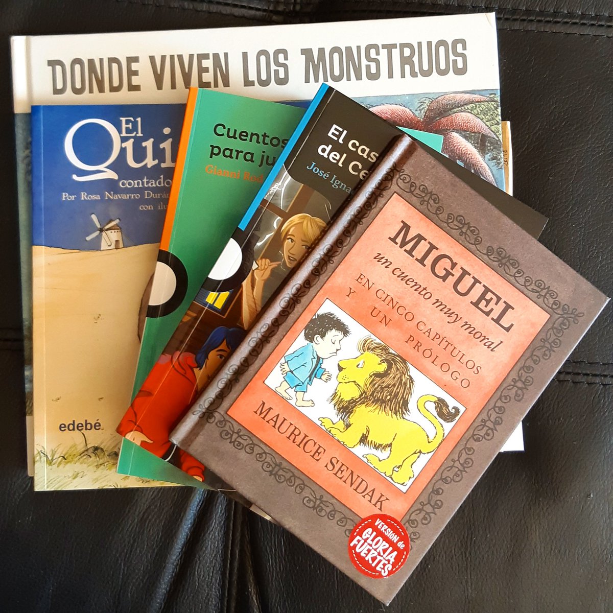 CuentosChile's tweet photo. #AñoEscolar2019 ¡Que cada página de este año escolar esté llena de grandes aventuras! ¿Cómo han vivido el regreso a la rutina? #libros #literatura https://t.co/OmaWE4D50L