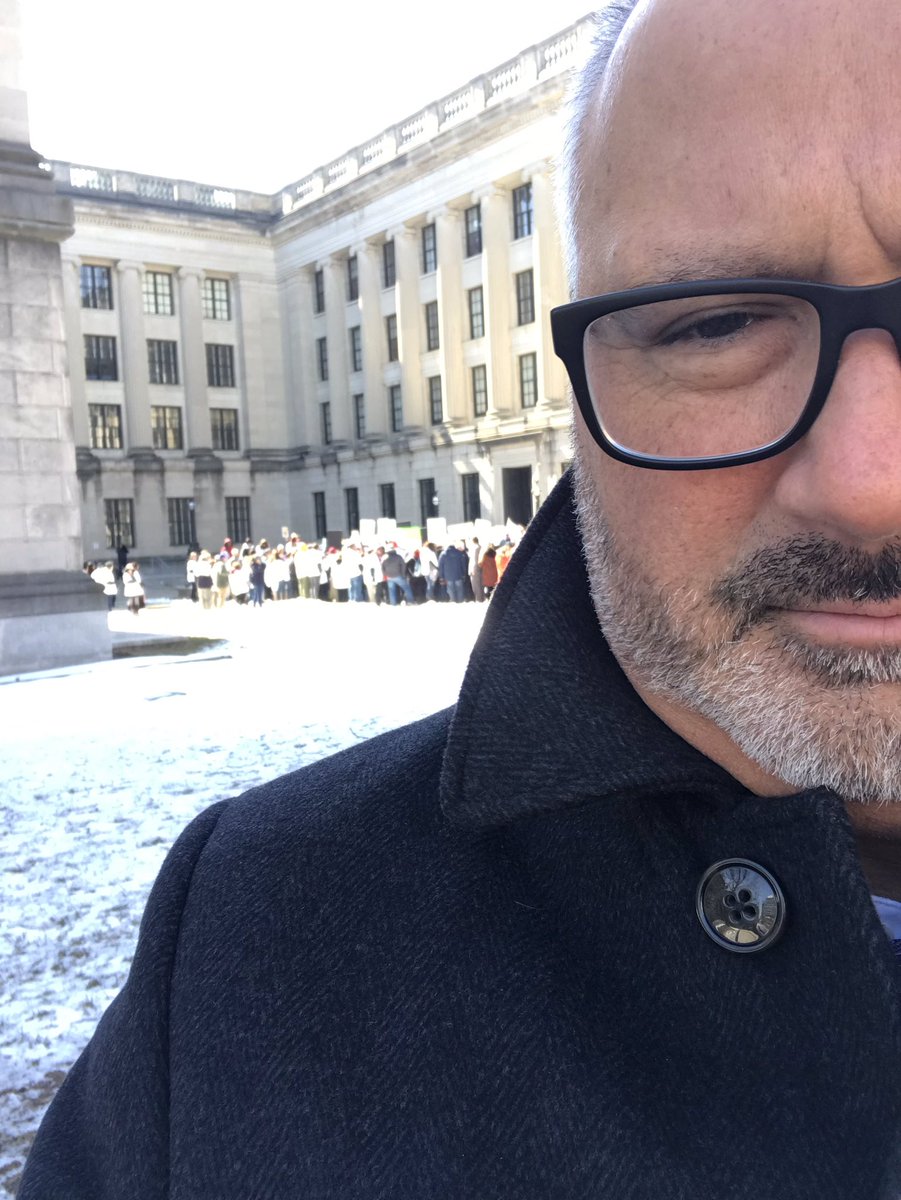 SupCittadino's tweet photo. In Trenton meeting with Legislators right up until the Governor’s Budget Address. #WeareOLDBRIDGE https://t.co/mGoHm2usVI
