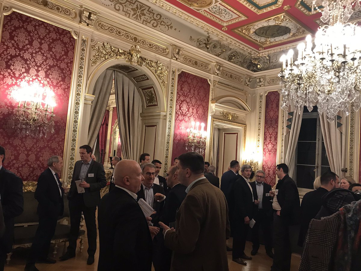 ManonRaia's tweet photo. Ce soir nous nous retrouvons à l’#AgoraDirSecu à Lyon, pour une belle soirée a l’Hôtel de Ville de Lyon! https://t.co/mRR6imi8BK