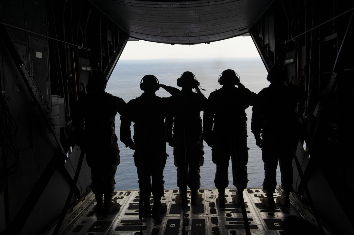 USPACOM's tweet photo. Airmen from the @353SOG pay their respects at the crash site of STRAY 59 during a memorial flight off the coast of the Philippines, honoring those lost when a 1st SOS MC-130E Combat Talon I crashed 38 years ago. https://t.co/rBdUxw2WsN