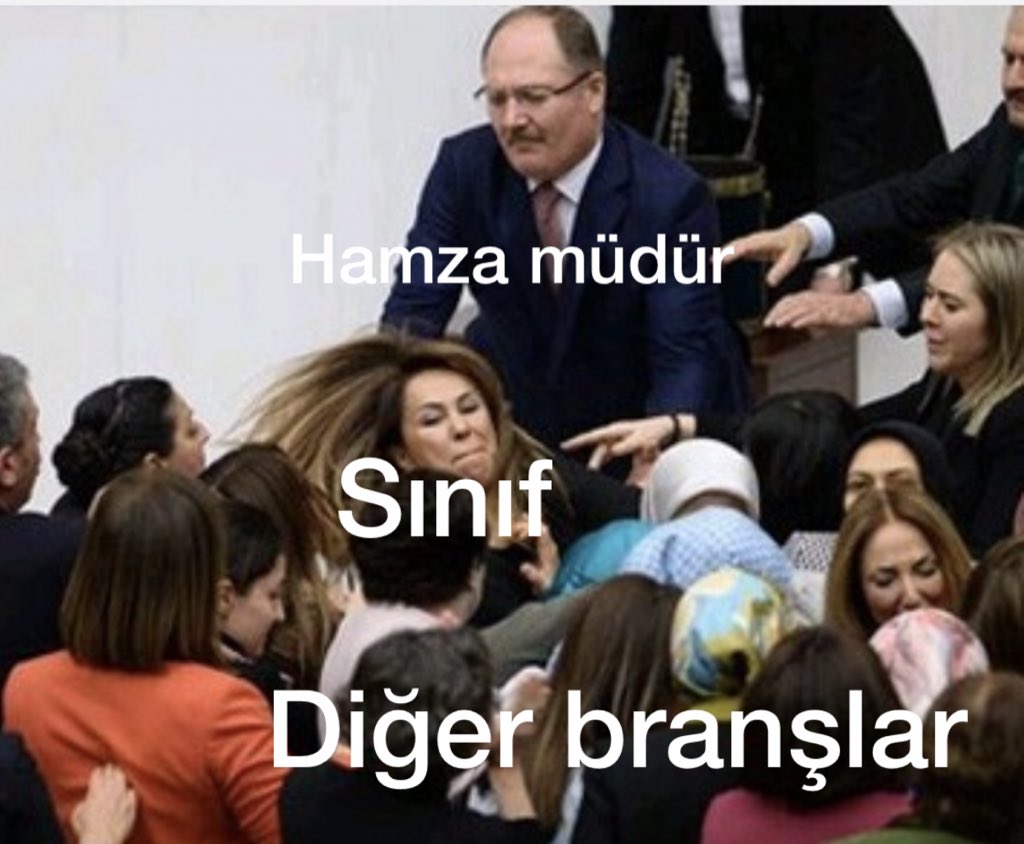 Zeynepe69246703's tweet photo. DoğudaSınıfçı AçığınaAtama

Branş kavgalarında son durum (temsili) 

Sın��f tek diğer branşlar hepsi 
Branşımıza sahip çıkacağız 💪🏻😊 https://t.co/MNFc05jWoF