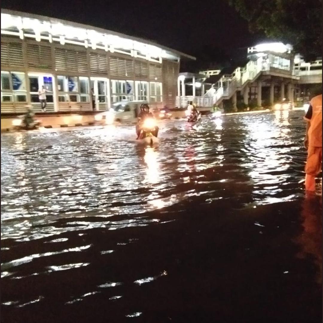 TERNYATA GUBERNUR DKI SE-IMAN 58% KALAH HEBAT 🖓🖓 SAMA MANTAN GUBERNUR KAFIR... <a href="/DKIJakarta/">Pemprov DKI Jakarta</a> KERJAAN LO MAKAN GAJI BUTA RAKYAT DKI YAH ? BILANGIN <a href="/aniesbaswedan/">Anies Rasyid Baswedan</a> GAK SANGGUP MUNDUR AJA GAK PERLU PAKAI AYAT2 SEGALA... LEBIH HEBAT KAFIR TERNYATA KERJAAN NYA !!!