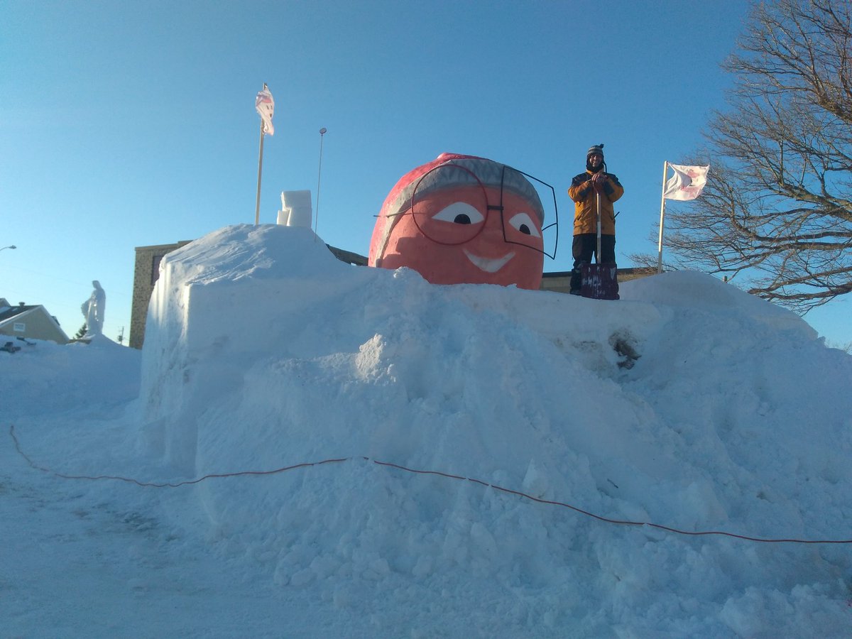 JeanPascal's tweet photo. Le dernier de la saison #congedemars #caraquet #guerredestuques https://t.co/CXromXKJ6f