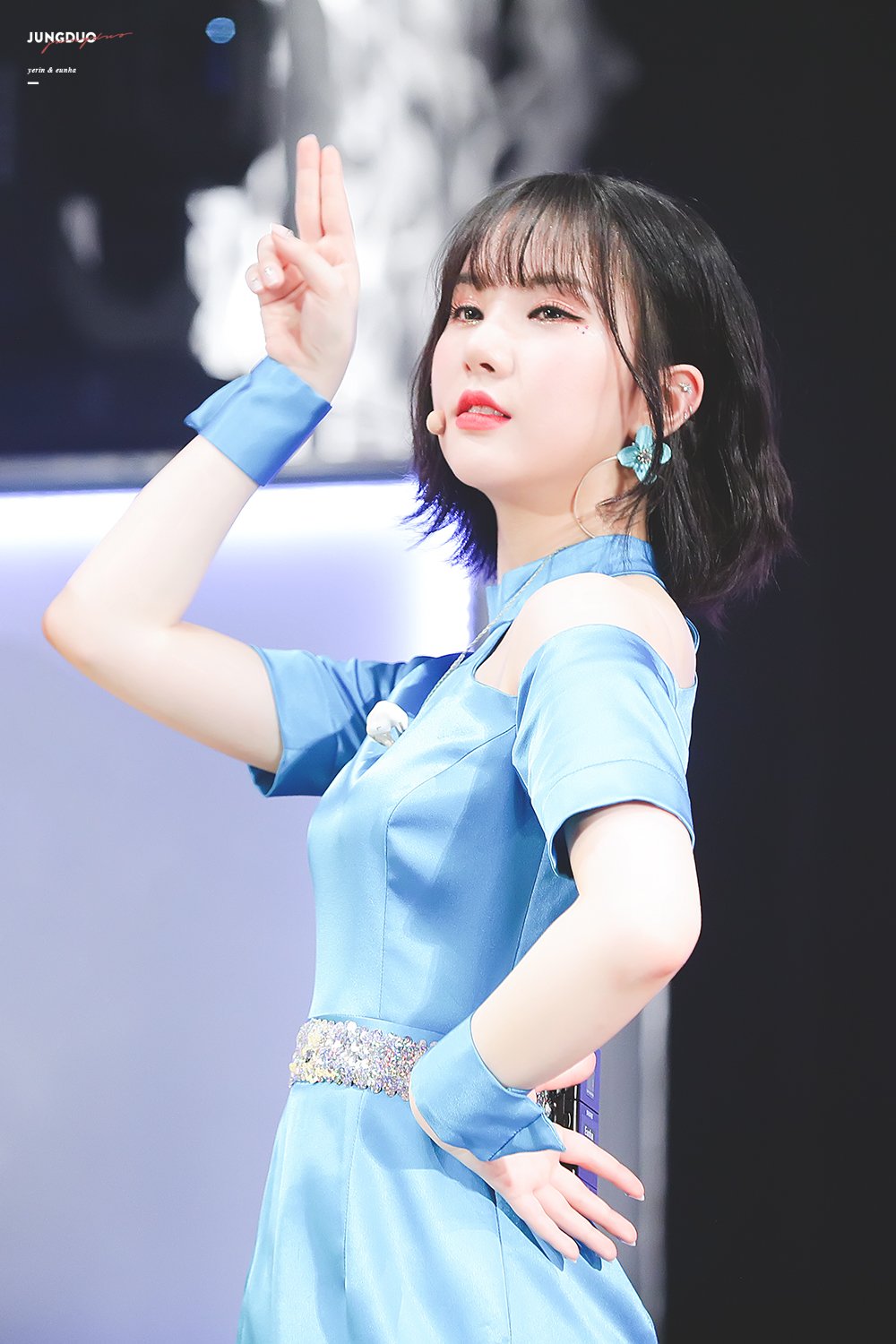 D071ERIUwAAUobB.jpg:large