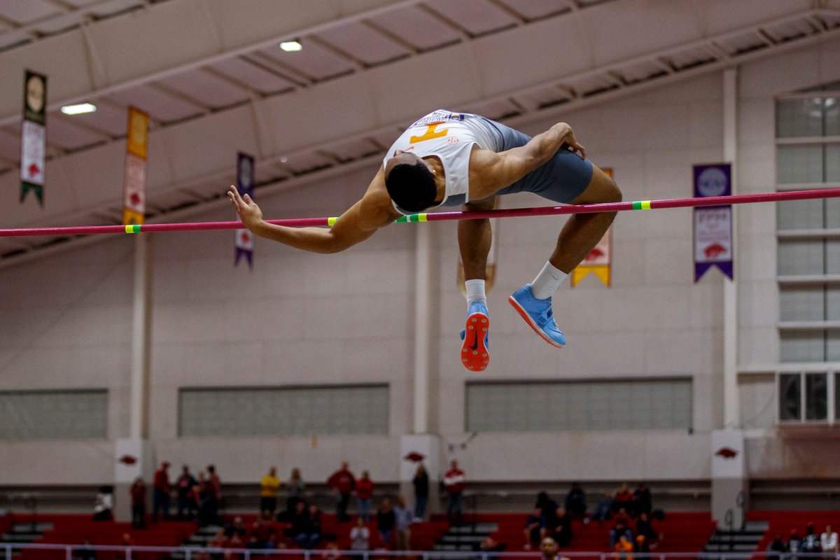 Vol_Track's tweet photo. #ncaaTF Fact: Our bounce squad is sending 4️⃣ jumpers to indoor nationals this week, the third-most of any school in the @NCAATrackField. #FlightSchool ✈ https://t.co/6VSM9n23b6