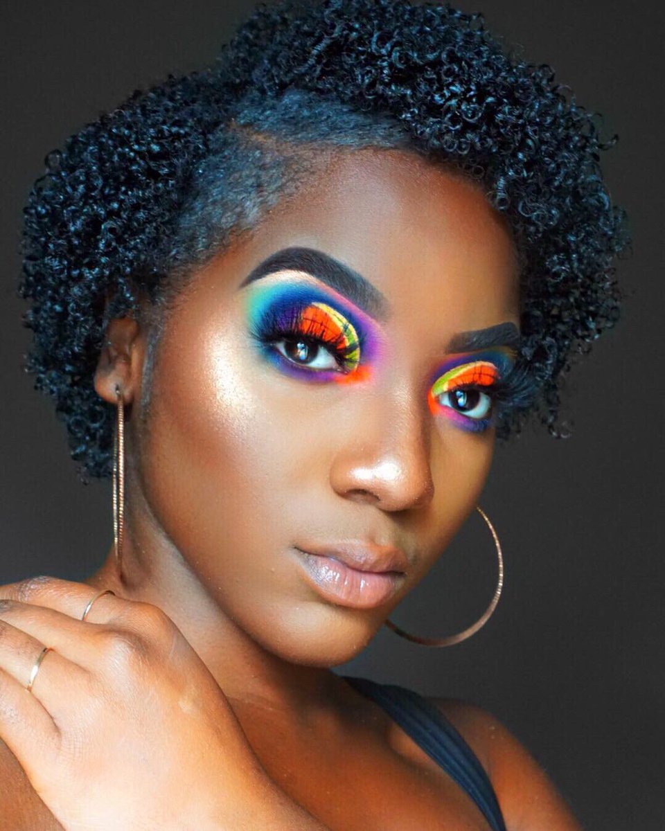 mothergolden's tweet photo. Oh Hiiiii. 
@ABHcosmetics https://t.co/16STCKRiRH