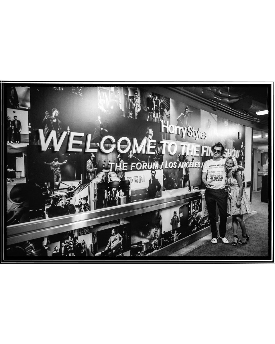 helenepambrun's tweet photo. Encore quelques heures... ⏳ Let’s get these @iheartradio Awards @Harry_Styles ! ⭐️ VOTE CLOSING SOON 🔥#iHeartAwards #FaveTourPhotographer #HelenePambrun ! MERCI MERCI MERCI 🤞🏻♥️ ! https://t.co/aoECAmcU4M