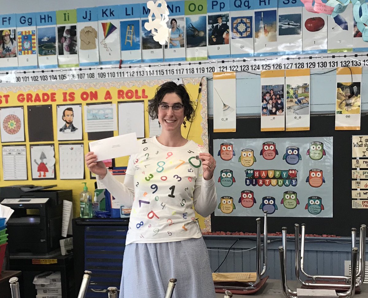 NLS_Rochester's tweet photo. Congratulations to Mrs. Fowler! She is the elementary employee of the month!! @MrsFowlerFirst @RochNHSchool https://t.co/aTdLyh5dYI