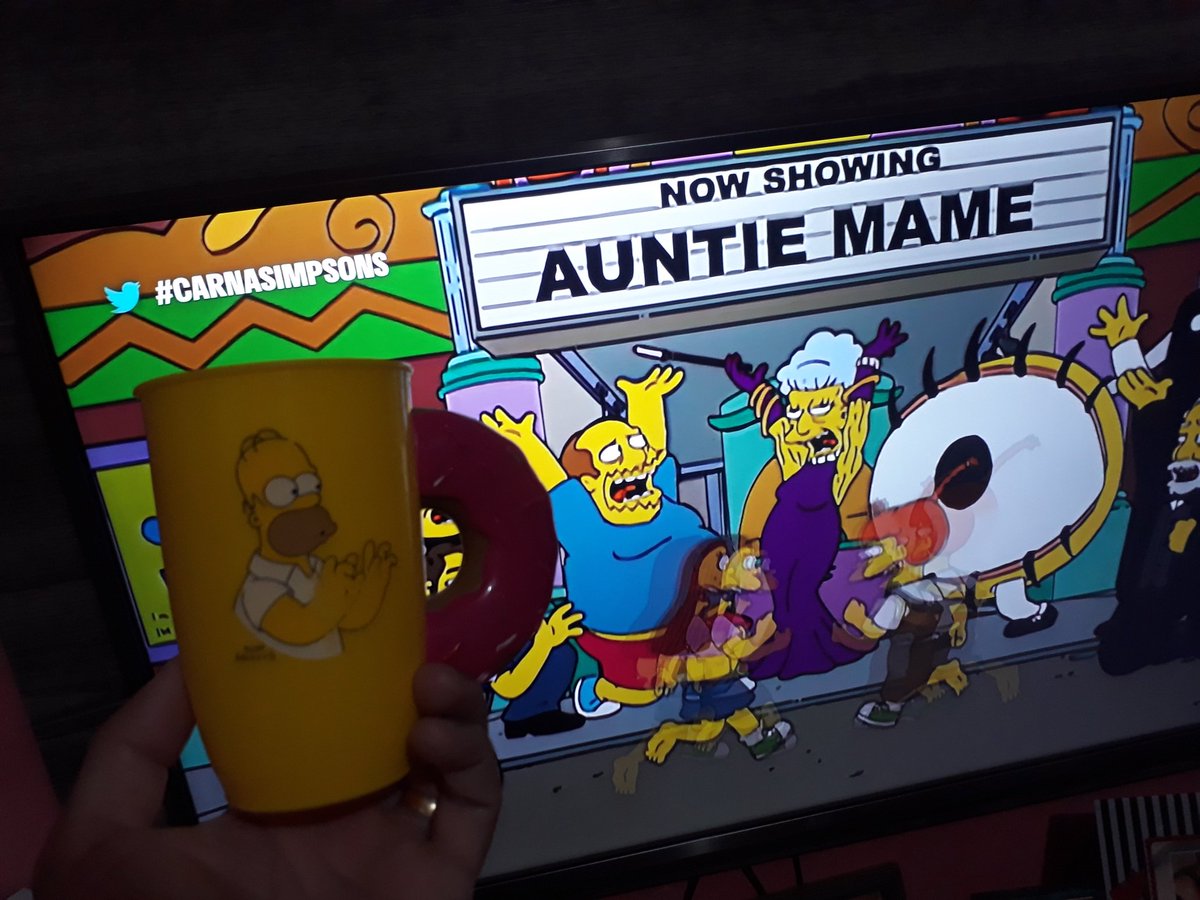 #CarnaSimpsons