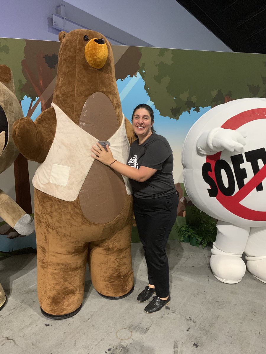 OlgaAtSimplus's tweet photo. Already met Codey! Today is already got two thumbs up! Looking forward to meeting lots of #trailblazers at #SalesforceTour. Visit our stand and meet us in person today #sqwarepegisnowsimplus https://t.co/dEBvfCJbYY