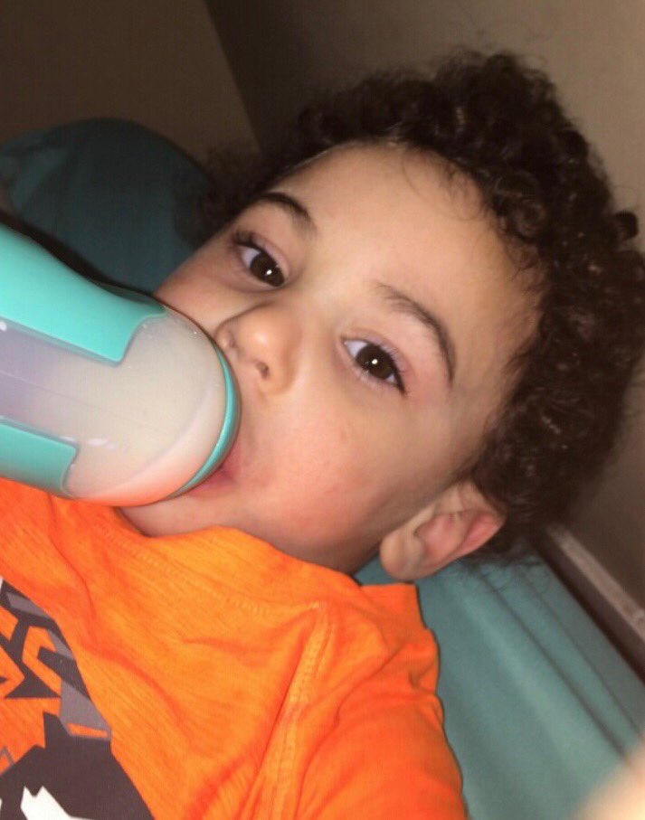 ABC7Stephen's tweet photo. the little boy in a car seat when a carjacker struck.  his mother describes the frantic effort to hold onto her baby as the car took off. On abc 7 news at 4. ⁦@ABC7News⁩ https://t.co/Z2CVuykvqw